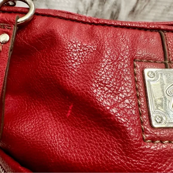 Relic Cherry Red Y2K Faux Leather Hobo Quilted Pocket Silver Accent Shoulder Bag - Picture 3 of 15